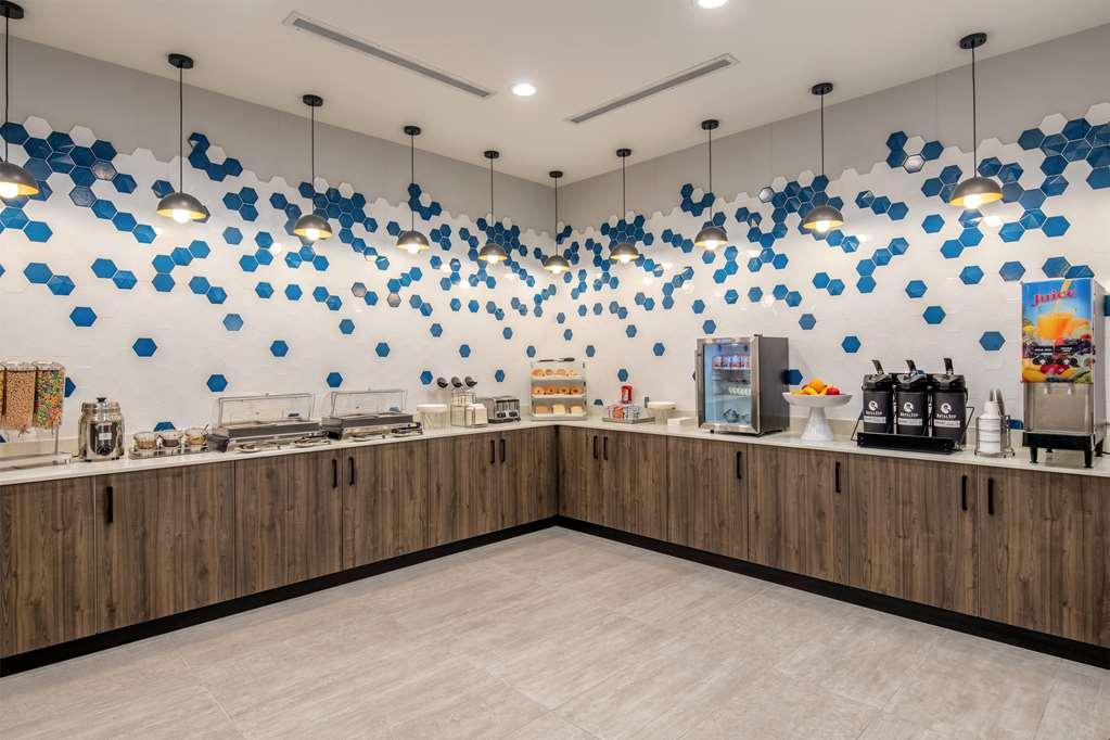 La Quinta Inn & Suites By Wyndham Spokane Downtown Facilities photo