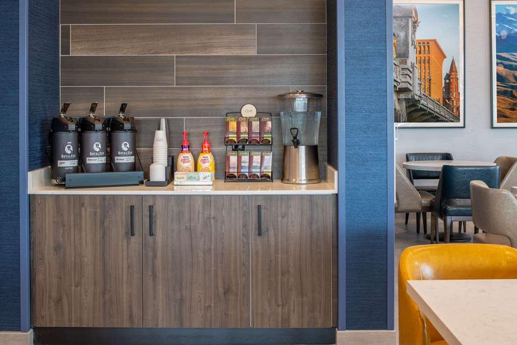 La Quinta Inn & Suites By Wyndham Spokane Downtown Facilities photo